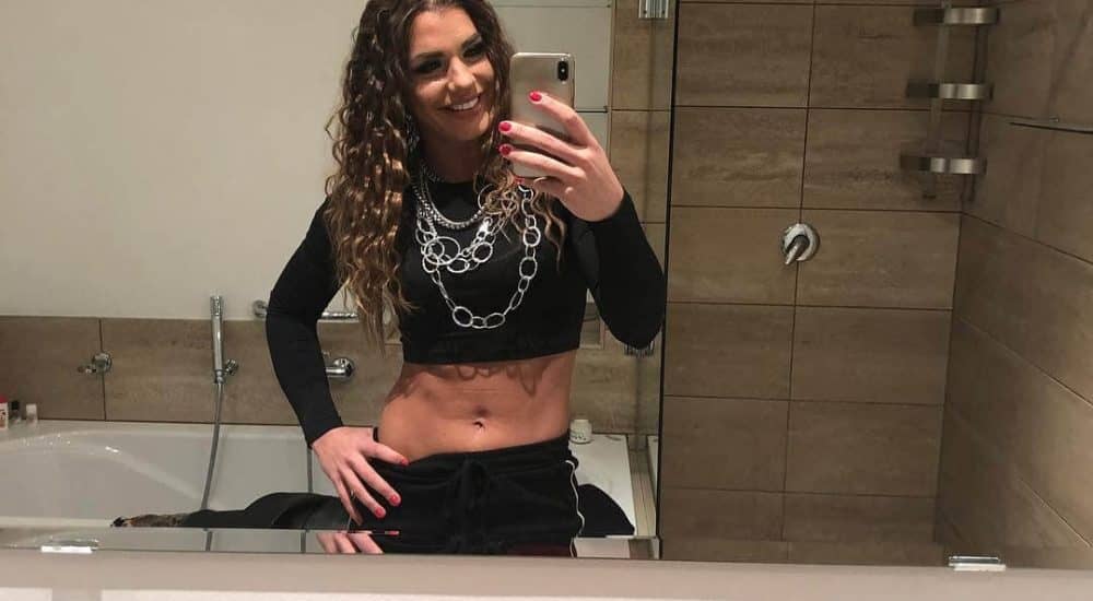 Dér Heni szülés után