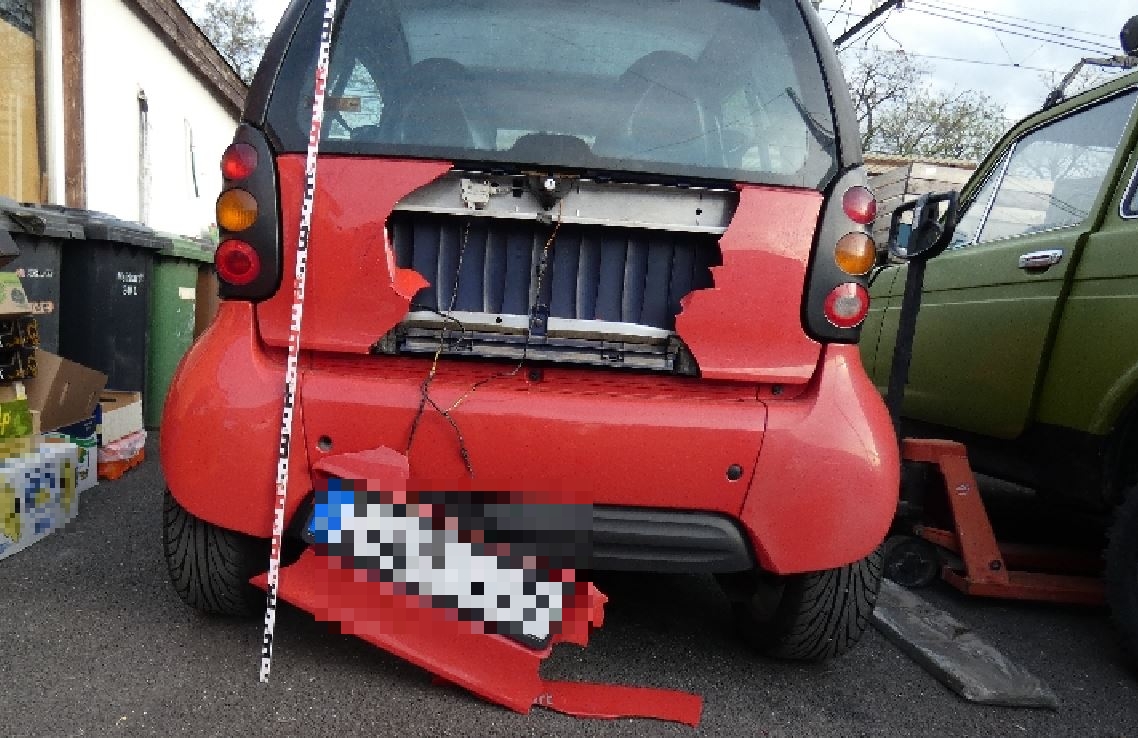 Lopott cuccok police.hu