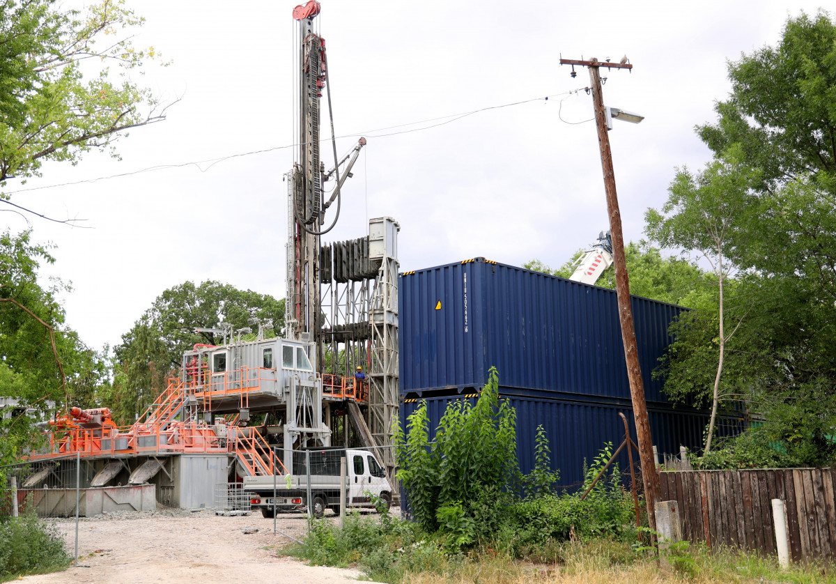 Geotermikus kút fúrása Szegeden