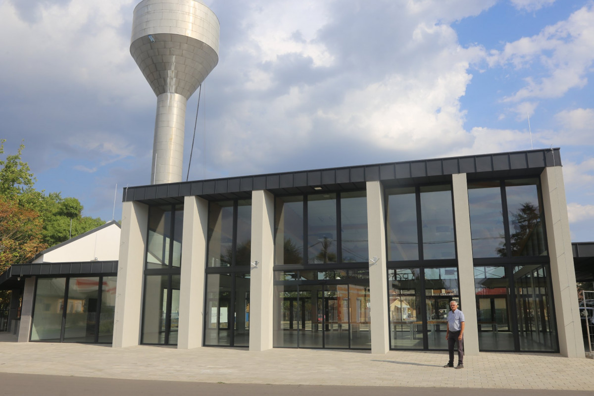 újfehértó piaccsarnok