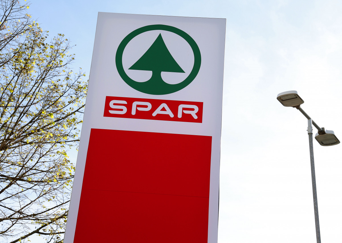 Spar, élelmiszer, multi, áruház, kereskedelem