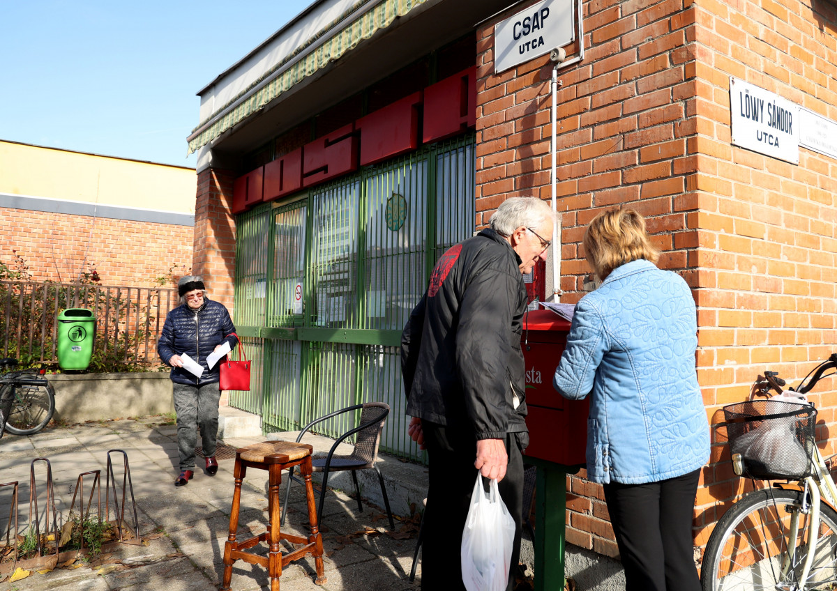 Aláírásgyűjtés Szeged Csap utcai posta