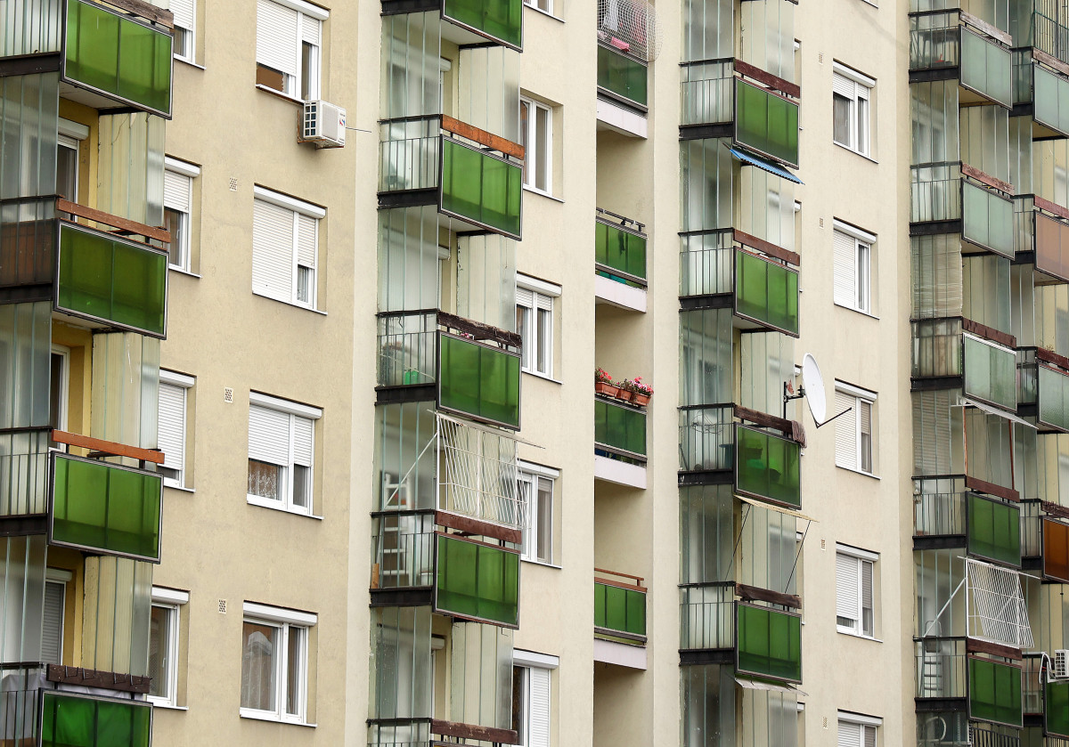 Debrecen, lakótelep, panelház, lakások