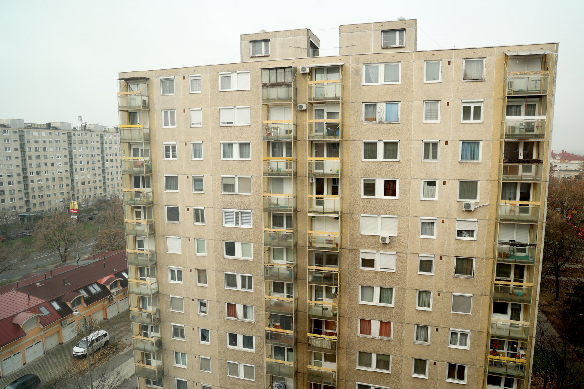 Debrecen, lakótelep, panel házak, lakások