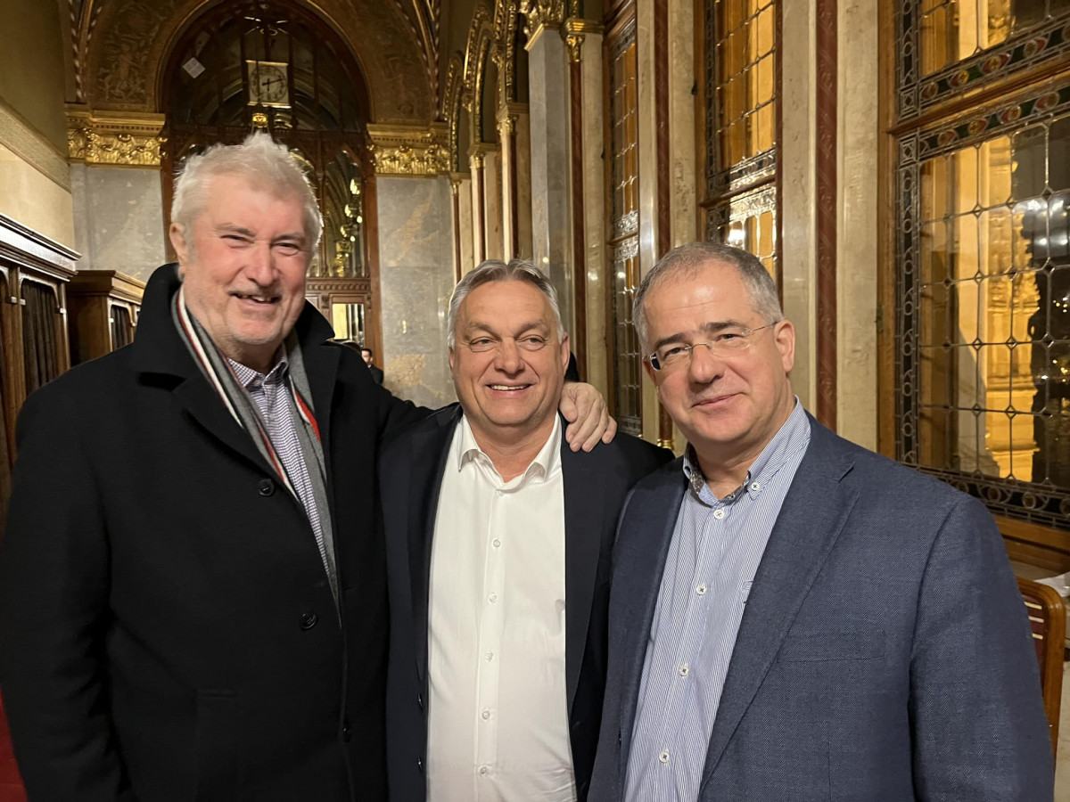 Kósa Lajos, Orbán Viktor, Vitányi István