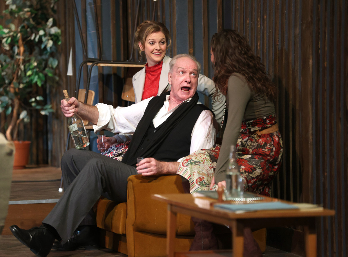 Szeged, színház, Élve megégetve, kultúra