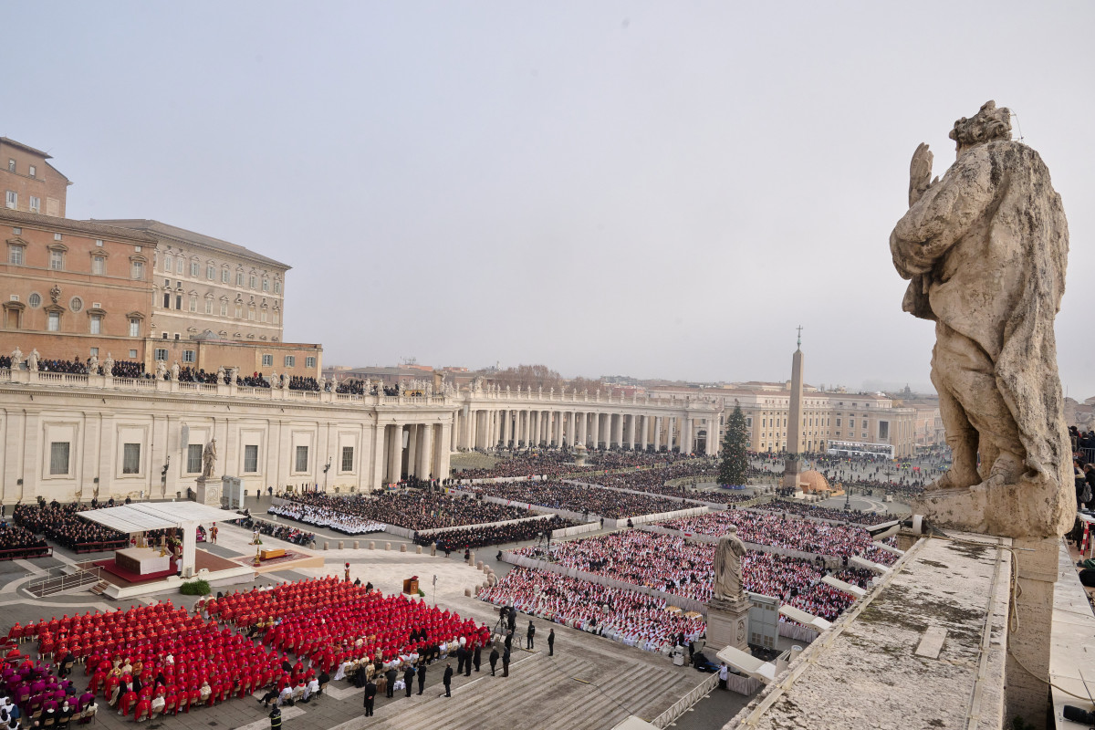XVI. Benedek temetése