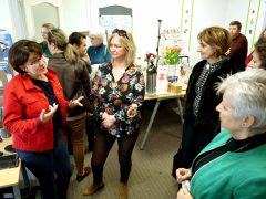 Szeged, Női Vezetői Klub, Pharmacoidea Kft., üzem, nőnap