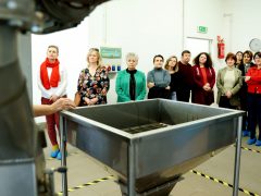 Szeged, Női Vezetői Klub, Pharmacoidea Kft., üzem, nőnap