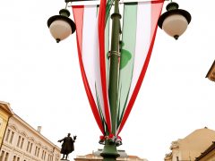 Szeged, március 15., Klauzál tér, megemlékezés, Kossuth szobor