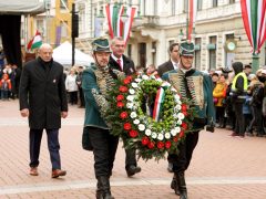 Szeged, március 15., Klauzál tér, megemlékezés