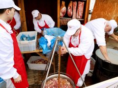 Szeged, Toros Pálinkafesztivál, bogrács, pörkölt, böllérverseny, kolbász, süt, rendezvény, Dóm tér