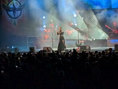 Nagyszabású koncertshowval tért vissza Debrecenbe