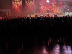 Nagyszabású koncertshowval tért vissza Debrecenbe