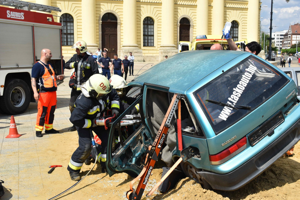 Rendőr- és Tűzoltónap Debrecenben