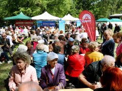 Szeged, majális, május 1., újszegedi liget, szórakozás