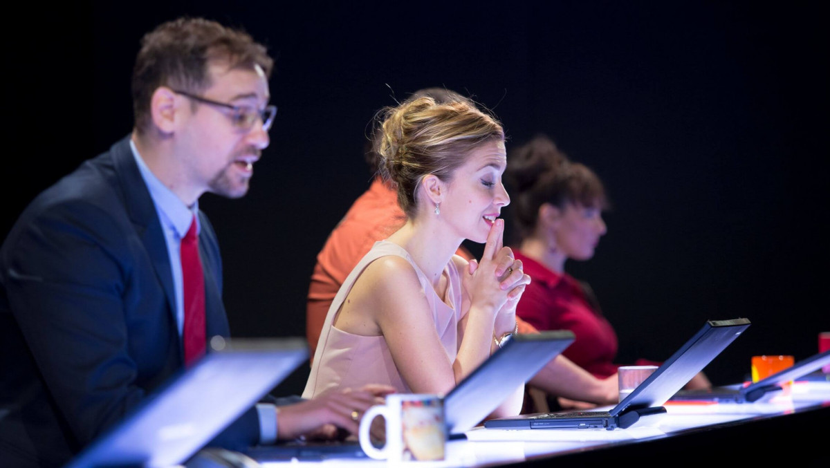 Bocs, félrement - csokonai színház