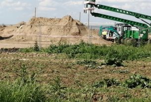 Partifecskék a debreceni déli ipari parkban