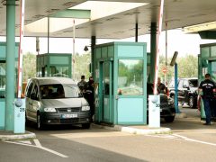 röszkei határátkelő, határ, ellenőrzés, vám, kiutazás, beutazás, forgalom