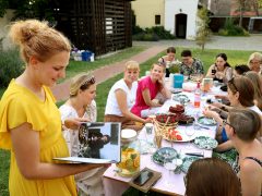 Szeged, Kovács Annabella, könyvklub, Kolostorkert, könyv, olvasás, piknik