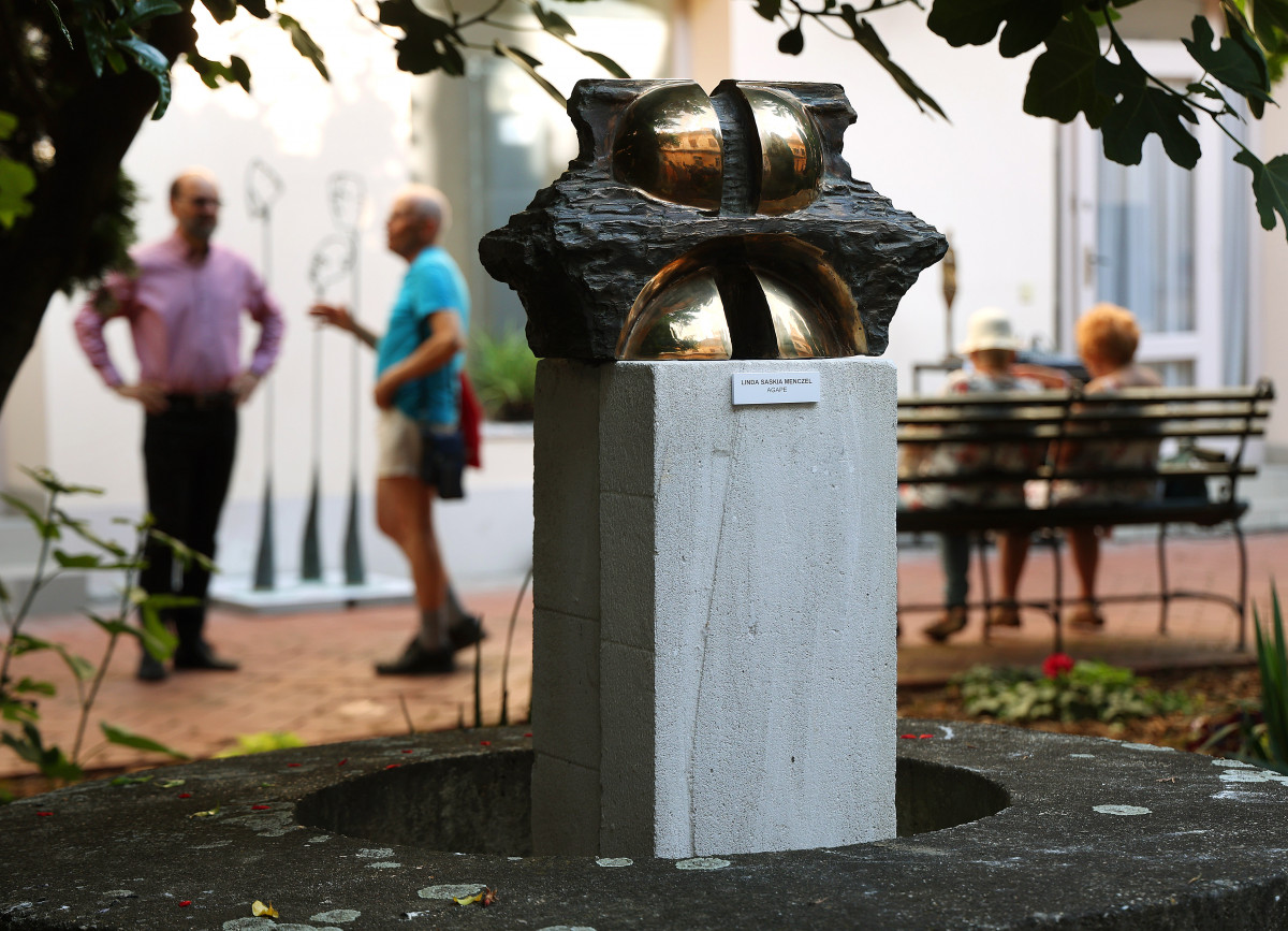 Szeged, Találkozások, kiállítás, Wagner Udvar, kultura, művészet, szobor