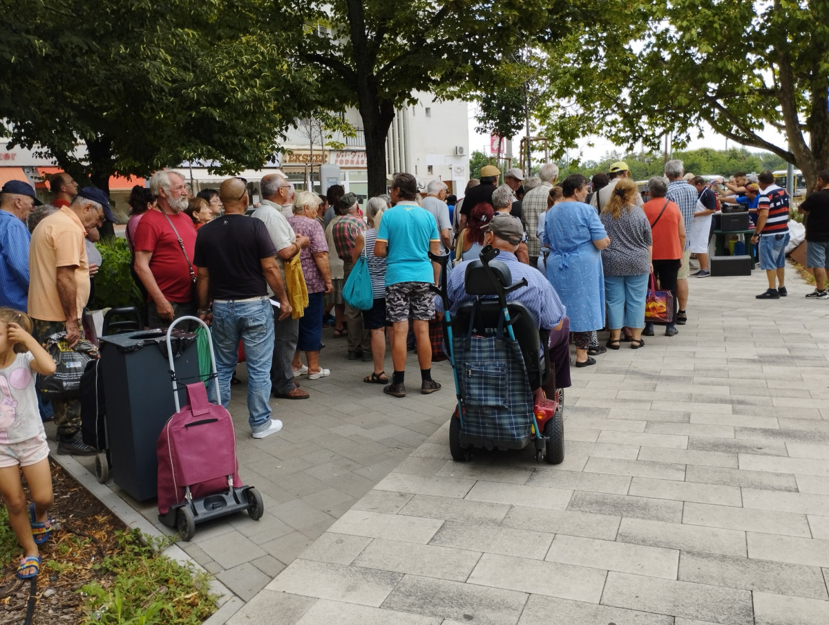 Ételosztás Debrecenben