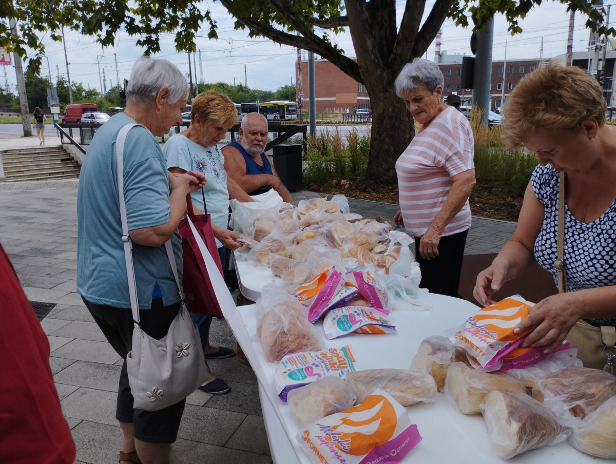 Ételosztás Debrecenben