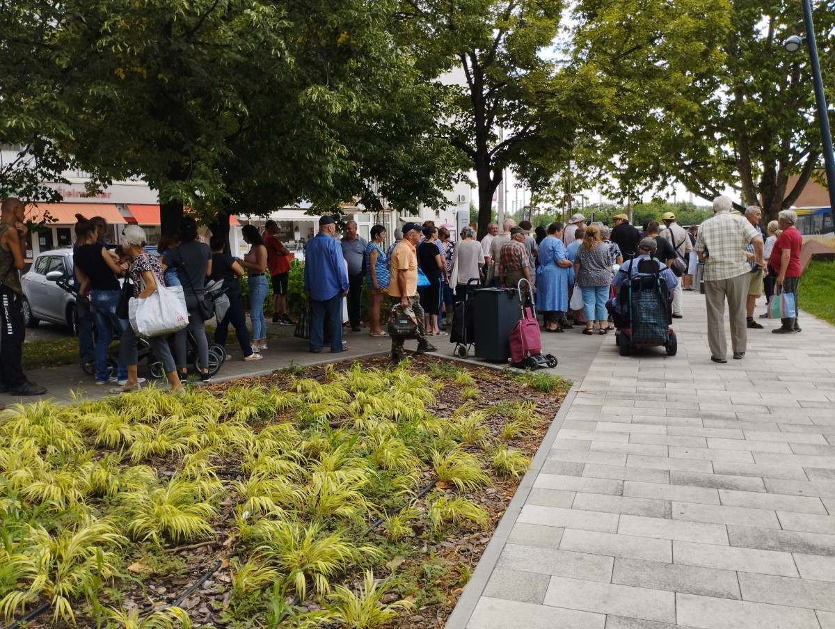 Ételosztás Debrecenben