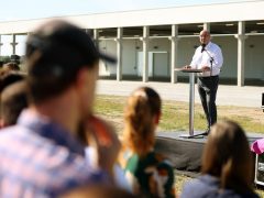 Szatymaz, CE Glass, üzem, gyár, gazdaság, csarnokavató, csarnok, Besenyei Péter, légi bemutató