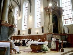 Szeged, Havas Boldogasszony búcsú, alsóvárosi ferences plébánia, alsóvárosi Havas Boldogasszony templom, templom, vallás, egyház, búcsú, mise