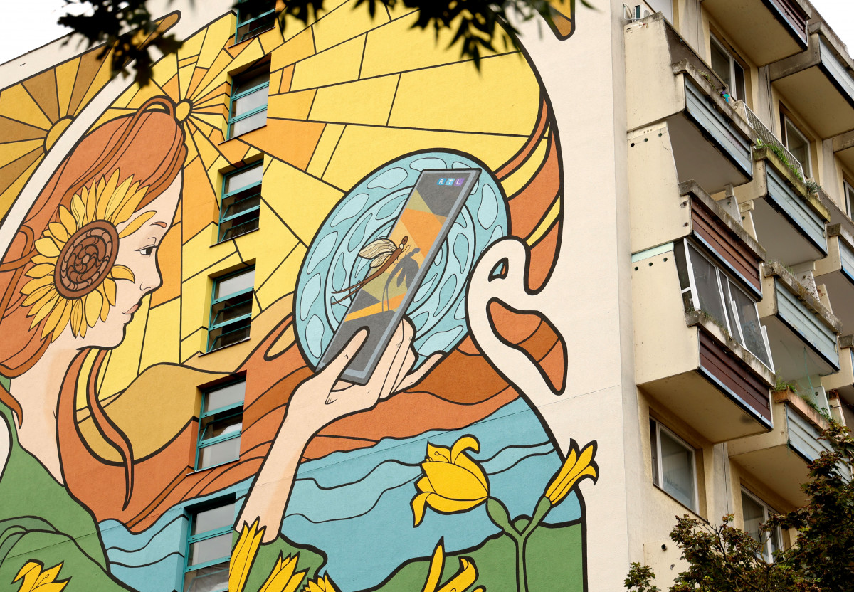 Szeged, Székely sor, falfestés, szecesszió, tízemeletes ház, házfal, festmény, Mihálik Edvin