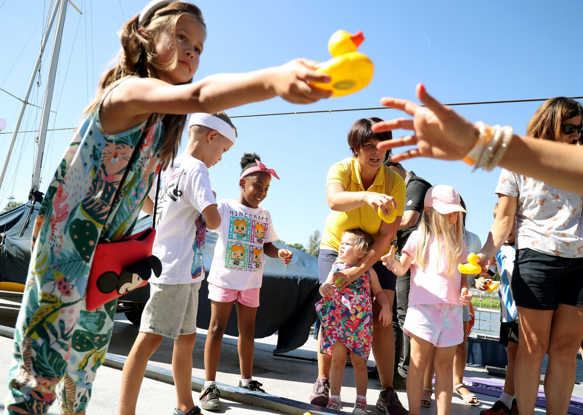 Szeged, Rotary, jótékonysági gumikacsa verseny, gumikacsa, Tisza