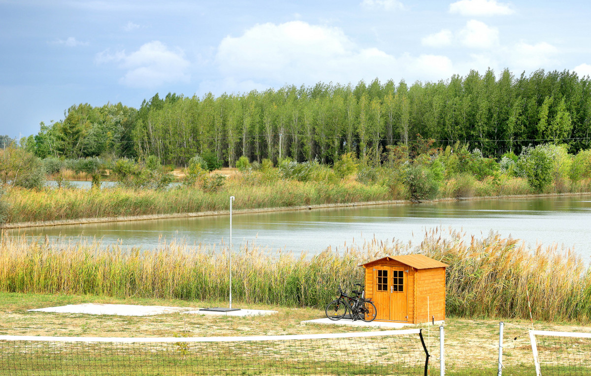 Sándorfalva, Nádastó Szabadidőpark, élővíz, strand, horgásztó, tó, nádas, természet