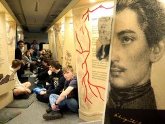 Szeged, Somogyi könyvtár, Petőfi busz, vándorkiállítás, Petőfi Sándor, évforduló, irodalom, oktatás