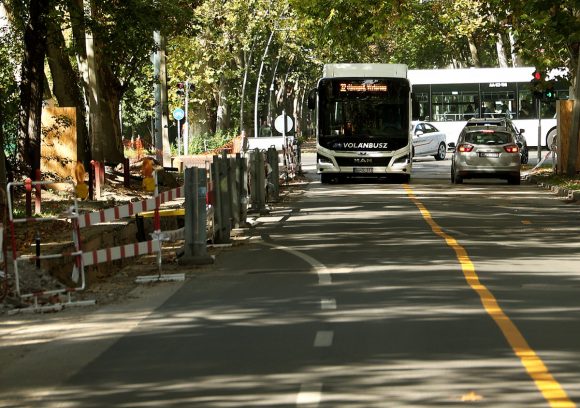 Szeged, Vízmű, ivóvízhálózat, rekonstrukció Fő fasor, lezárás, felújítás, busz, forgalom