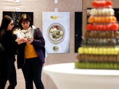 Szeged, Jakabfi Dávid, cukrász, Tóth Liliána, ételfotó, fotókiállítás, könyvbemutató, Hotel Forrás