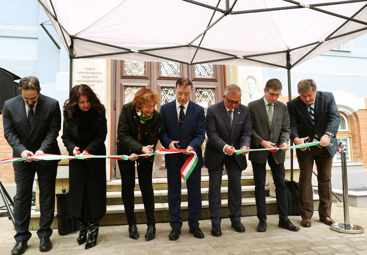 Szeged, Banga Ilona Egészségtudományi Képzési Központ, névadó, ünnepség, SZTE, egyetem,SZTE Innovációs Díj, oktatás, orvostan hallgató