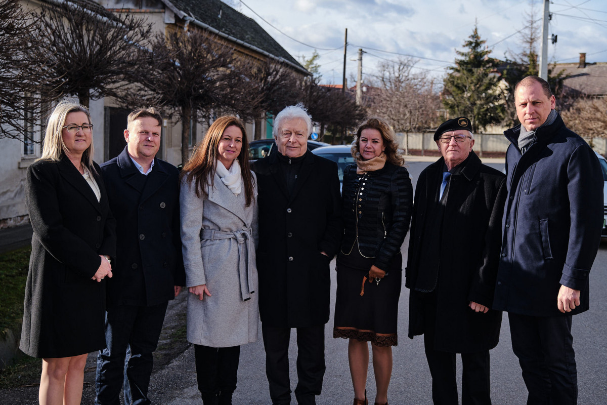 Lukács Sándor kapta 2024-ben a makói önkormányzat Páger Antal-díját