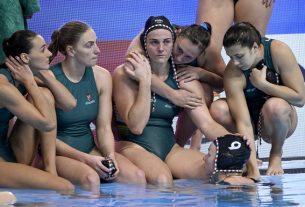 Vizes vb - Vízilabda - Ezüstérmes a női válogatott