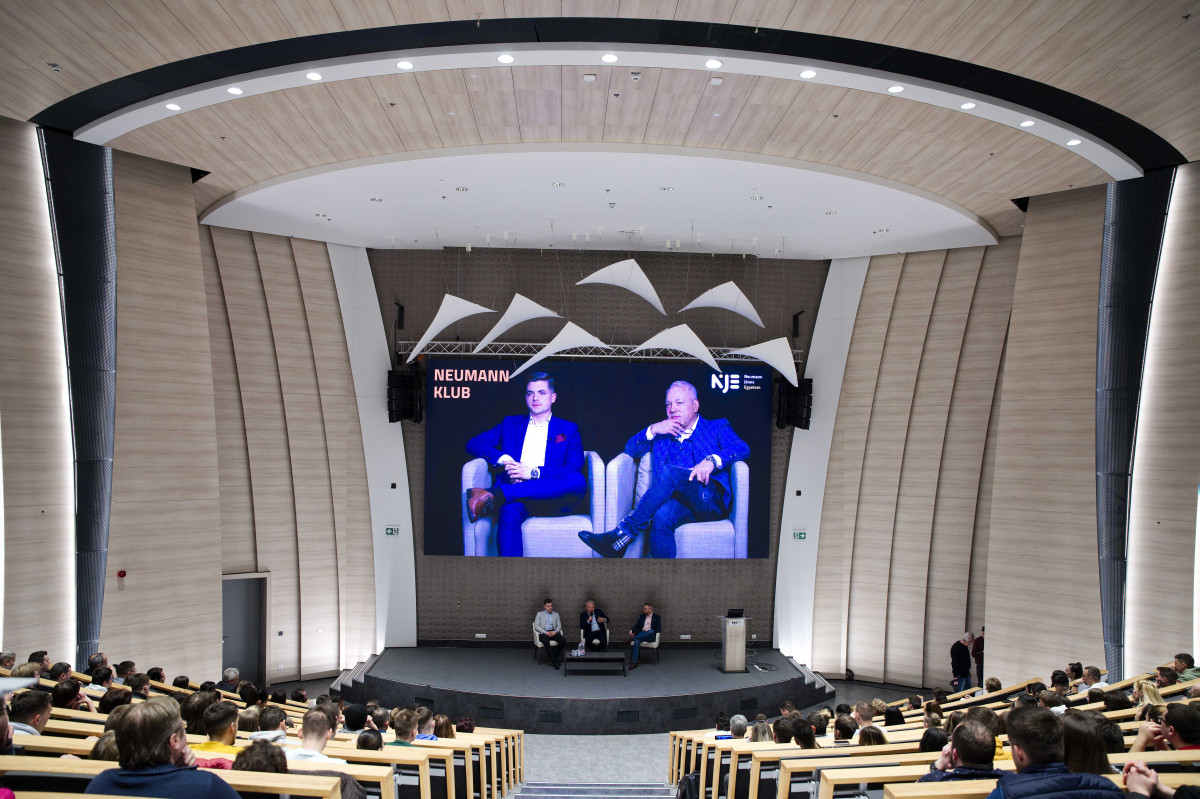 Neumann Klub előadás Balog Levente és mentoráltja Keserű Balázs