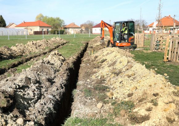 Szeged, önkormányzat, közpark, Szentmihály, Binszki József