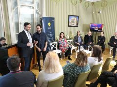 Szeged, Pomádé király új ruhája, gyermekopera, közönségtalálkozó, Reök palota, színház, kultura