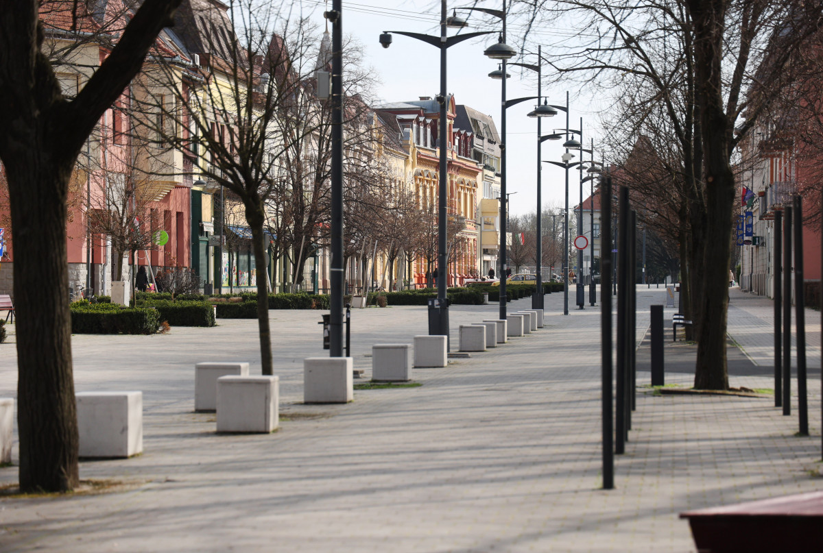 Hódmezővásárhely, Dr. Rapcsák András út, sétáló, korző, belváros