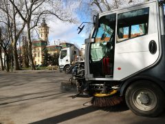 Szeged, takarítás, Szegedi Környezetgazdálkodási Nonprofit Kft., belváros, Széchenyi tér
