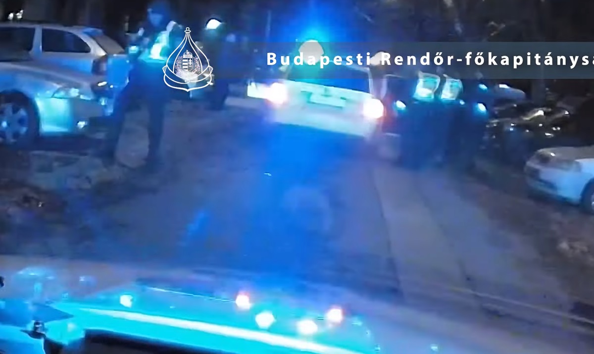 Ittasan próbált elmenekülni egy autós a rendőrök elől az Üllői úton