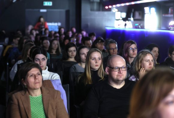 Szeged, Alumni Uni-Tudásműhely, Dr. Pankotai Tibor, rákkutató, Szentesi Éva, előadás, JATE Klub