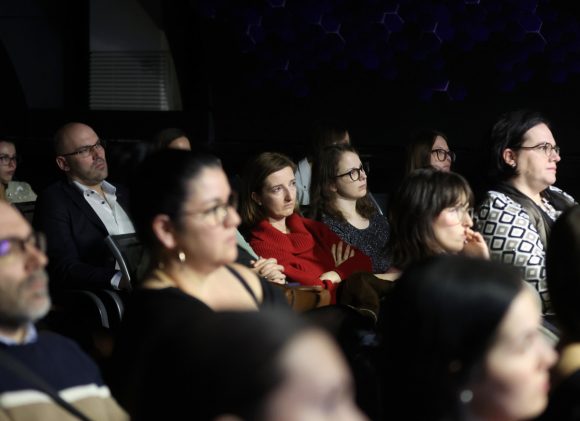 Szeged, Alumni Uni-Tudásműhely, Dr. Pankotai Tibor, rákkutató, Szentesi Éva, előadás, JATE Klub