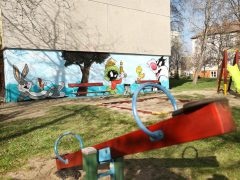 Szeged, Kukorica utca, játszótér, falfestmény, graffiti