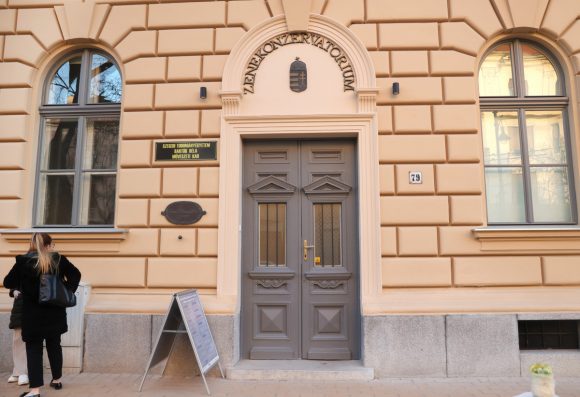 Szeged, átadás, hangszer, zene, SZTE, Bartók Béla Művészeti Kar, felújítás