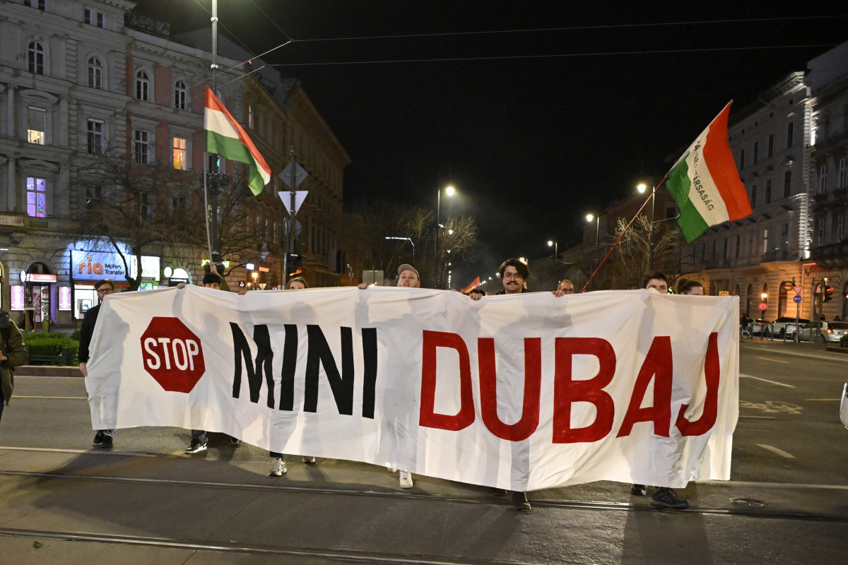 "Stop, mini-Dubaj!"